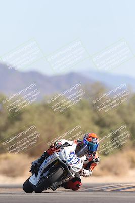 media/Nov-02-2025-CVMA (Sun) [[337aff29ab]]/Race 8-Formula Lightweight Twins Shootout/